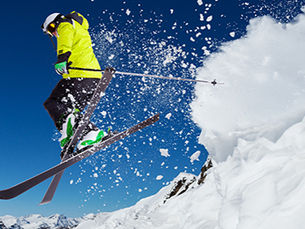 Zehn Tipps für mehr Sicherheit beim Skifahren.